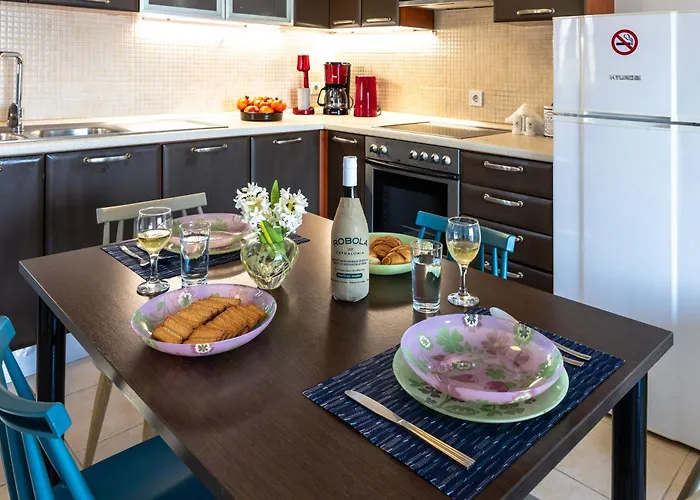 Apartment Antigone *